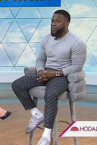 Kevin Hart’s grey printed pants on Today