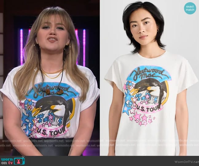 Madeworn Rock Fleetwood Mac Tee worn by Kelly Clarkson on The Kelly Clarkson Show