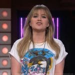 Kelly’s fleetwood mac graphic tee on The Kelly Clarkson Show