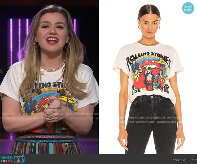 WornOnTV: Kelly’s rolling stone graphic tee on The Kelly Clarkson Show ...