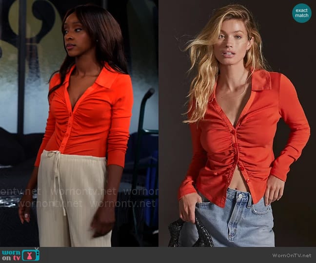 Maeve at Anthropologie Ruched Shirt worn by Karen Mott (Ebony Obsidian) on Tyler Perrys Sistas