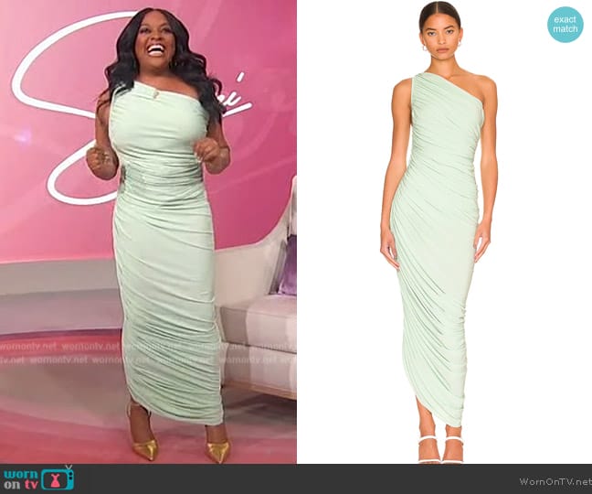 Norma Kamali Diana Gown worn by Sherri Shepherd on Sherri