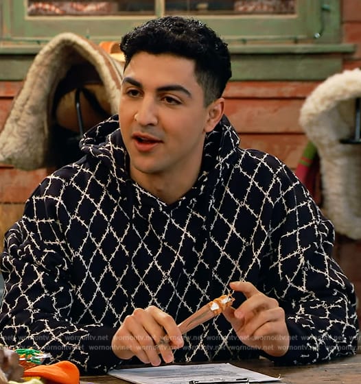 Parker's black checkered hoodie on Bunkd