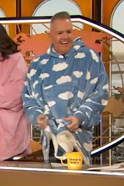 Ross Mathews blue cloud print sherpa blanket on The Drew Barrymore Show