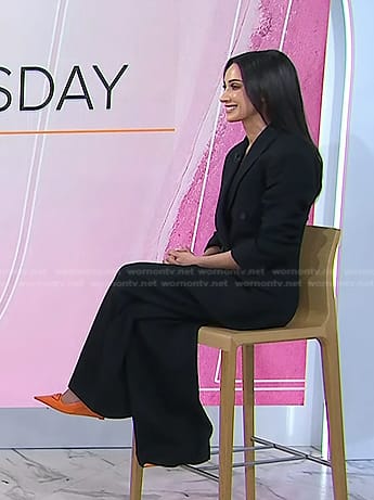 Roxie Nafousi’s orange pumps on Today