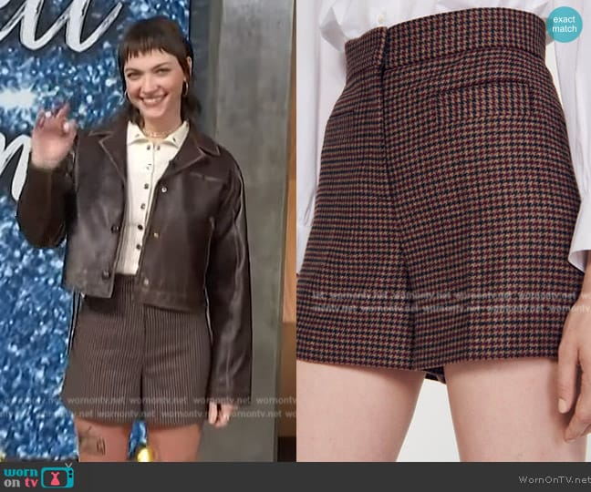 WornOnTV: Violett Beane’s brown leather jacket and ribbed top on Access ...