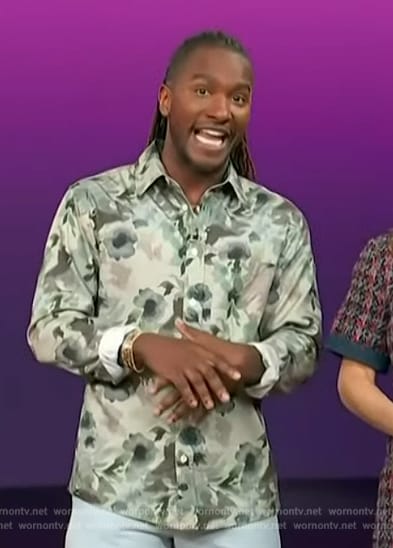 Scott’s green floral print shirt on Access Hollywood