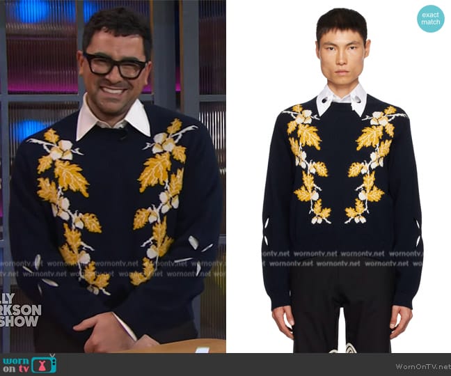 Stefan Cooke Navy Oak Leaf Sweater worn by Dan Levy on The Kelly Clarkson Show