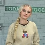 Tineke Younger’s beige bear sweater on Today