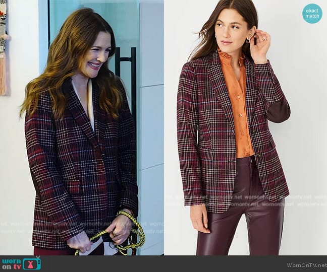 Ann Taylor The Greenwich Blazer in Brushed Plaid Wool Blend worn by Drew Barrymore on The Drew Barrymore Show