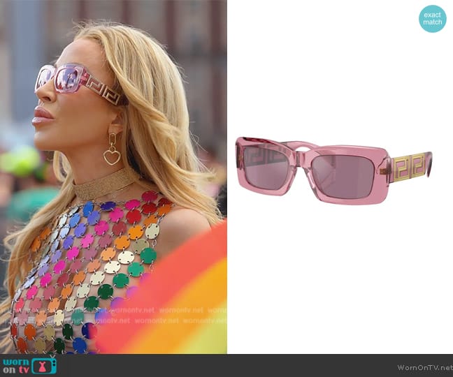 Versace Logo-plaque square-shape sunglasses worn by Lisa Hochstein (Lisa Hochstein) on The Real Housewives of Miami