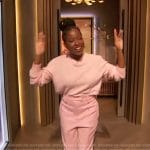 Amanda Goodman’s pink cashmere sweater and pants on The Drew Barrymore Show