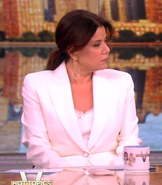 Ana’s white blazer and pants on The View