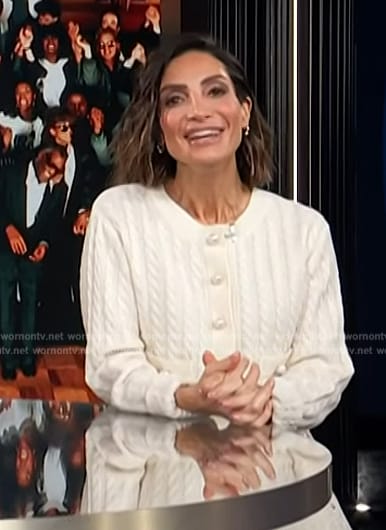 Courtney's white cable knit cardigan on E! News