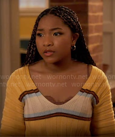 Delilah's yellow striped crop sweater on The Equalizer