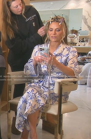 Dorit's white floral robe on The Real Housewives of Beverly Hills
