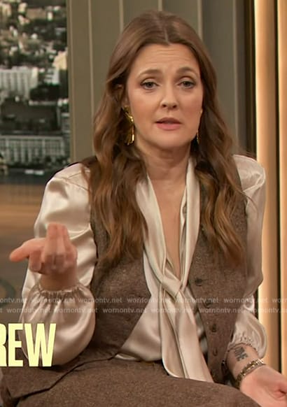 Drew’s brown vest and pants on The Drew Barrymore Show