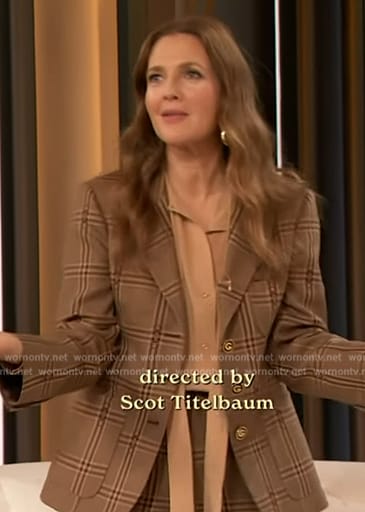 Drew’s plaid blazer and pants on The Drew Barrymore Show