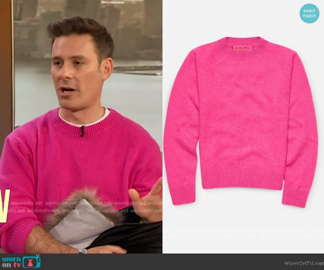 The Elder Statesman Cashmere Sweater worn by Sam Decker on The Drew Barrymore Show