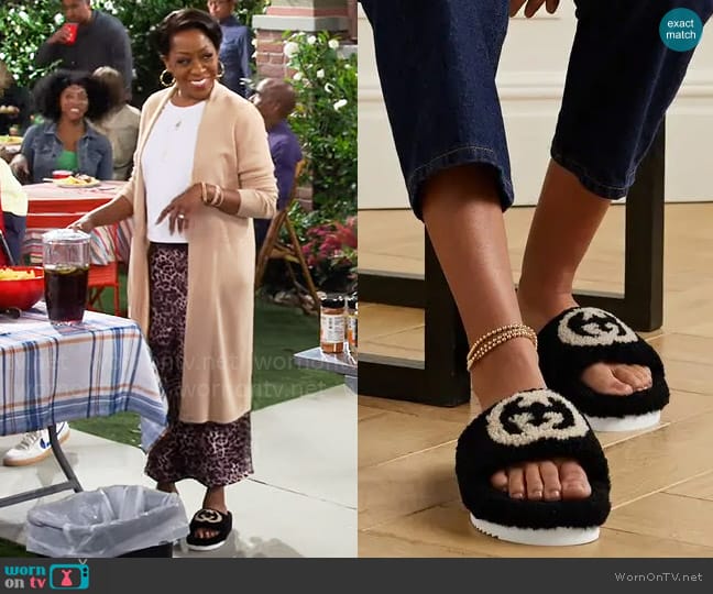 Gucci Eileen Logo-Print Shearling Slides worn by Tina Butler (Tichina Arnold) on The Neighborhood