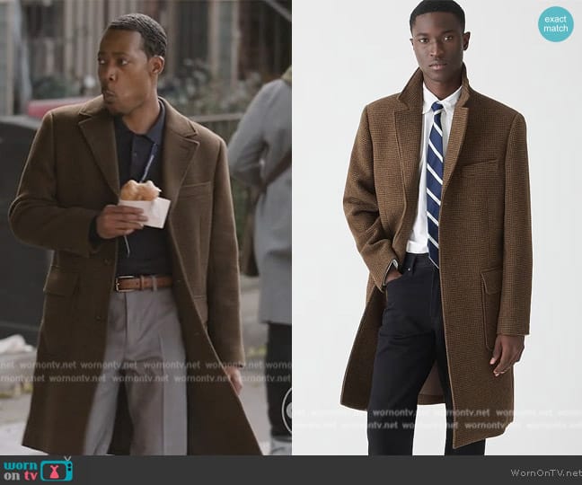 J. Crew Ludlow topcoat in wool blend worn by Gregory Eddie (Tyler James Williams) on Abbott Elementary