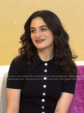 Jenny Slate’s black ribbed button front top on Today