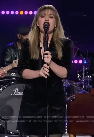 Kelly's black velvet blazer dress on The Kelly Clarkson Show