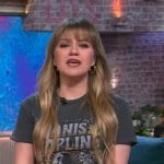 Kelly’s black Janis Joplin graphic tee on The Kelly Clarkson Show