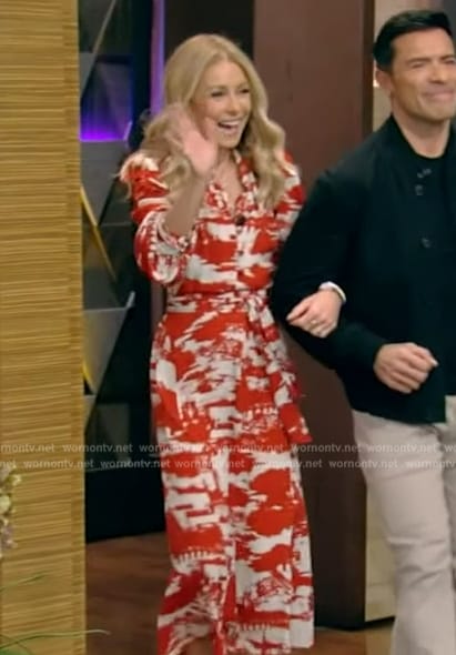 Kelly’s red abstract print dress on Live with Kelly and Mark