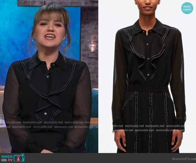 Kelly’s black ruffle blouse on The Kelly Clarkson Show