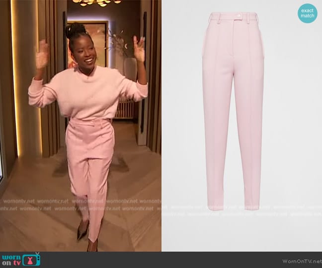 Prada Stretch Natte pants worn by Amanda Goodman on The Drew Barrymore Show