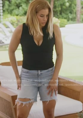 Robyn's distressed denim shorts on The Real Housewives of Potomac