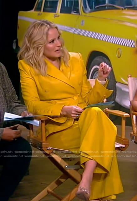 Sara's yellow blazer and pants on The View