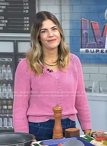 Siri Daly's pink ribbed v-neck sweater on Today