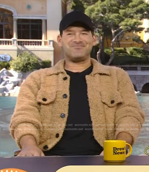 Tony Romo's beige teddy jacket on The Drew Barrymore Show