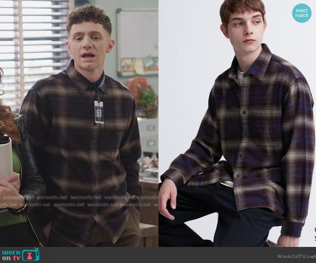 Uniqlo Flannel Checked Shirt worn by Jacob Hill (Chris Perfetti) on Abbott Elementary