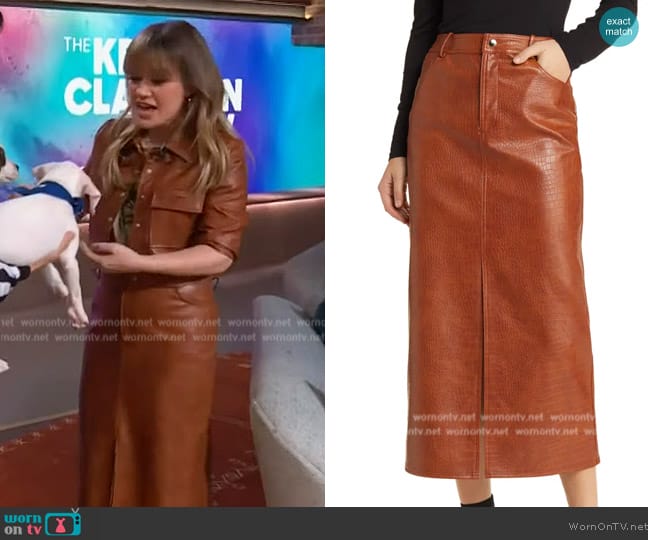 Wayf Roberta Croc Embossed Faux Leather Midi Skirt worn by Kelly Clarkson on The Kelly Clarkson Show