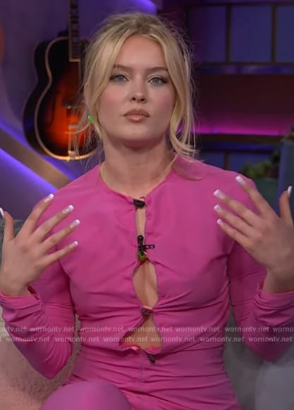 Zara Larsson’s pink ruched cardigan on The Kelly Clarkson Show