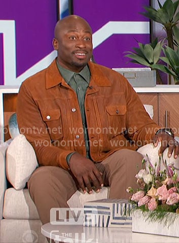 Akbar's brown leather jacket on The Talk