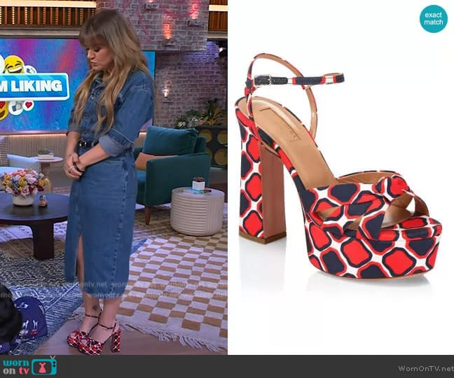 Aquazzurra Baba Printed Platform Sandals worn by Kelly Clarkson on The Kelly Clarkson Show