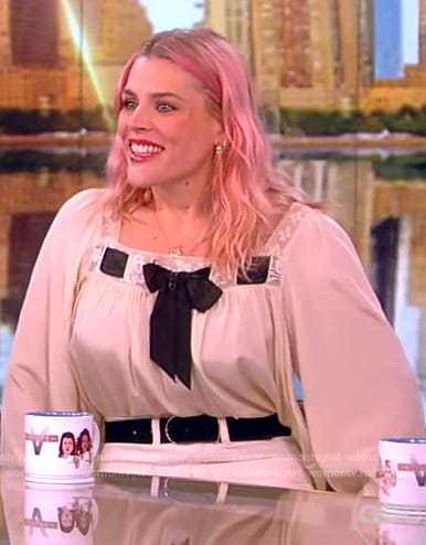 Busy Phillipps’ contrast tie blouse on The View