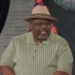 Cedric the Entertainer’s green polo on E! News