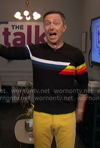 Chris Hardwick's black sweater with stripes on The Talk