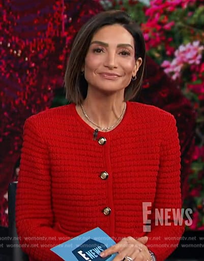 Courtney’s red knit cardigan on E! News