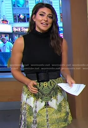 Erielle’s green and white bird print skirt on Good Morning America