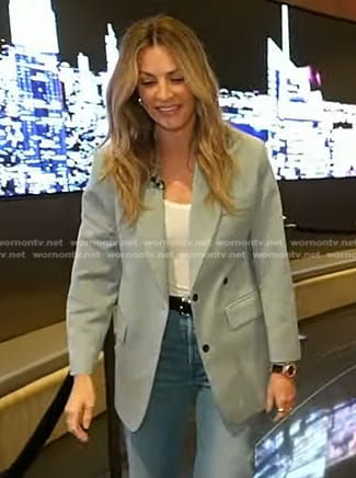 Erin Andrews’s grey blazer on Today