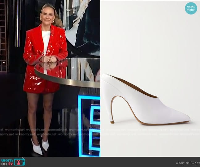 Jeffrey Campbell Vader Pointed Toe Mule worn by Keltie Knight on E! News