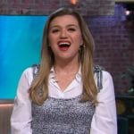 Kelly’s layered top on The Kelly Clarkson Show