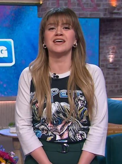 Kelly Clarkson's Tom Petty graphic shirt on The Kelly Clarkson Show