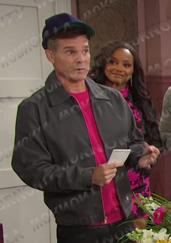 Leo's grey jacket on Days of our Lives